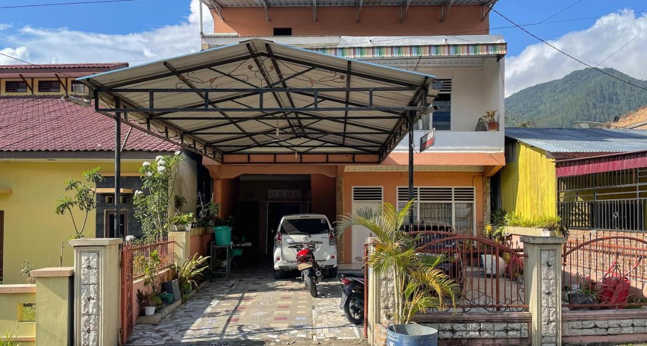 Valencia Homestay Redpartner بارابات المظهر الخارجي الصورة